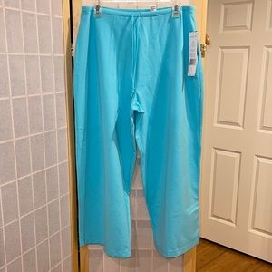 Joseph Chaus capri pants, size large
